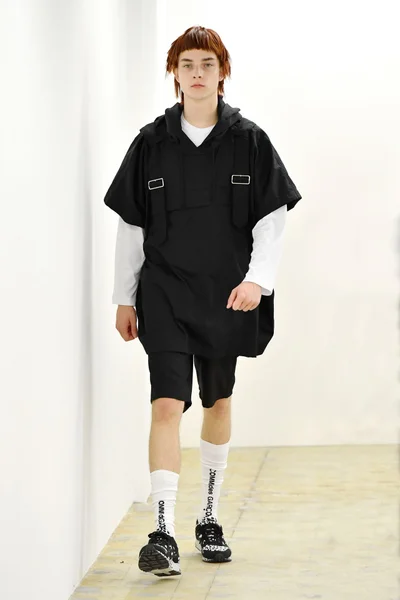 Look 40